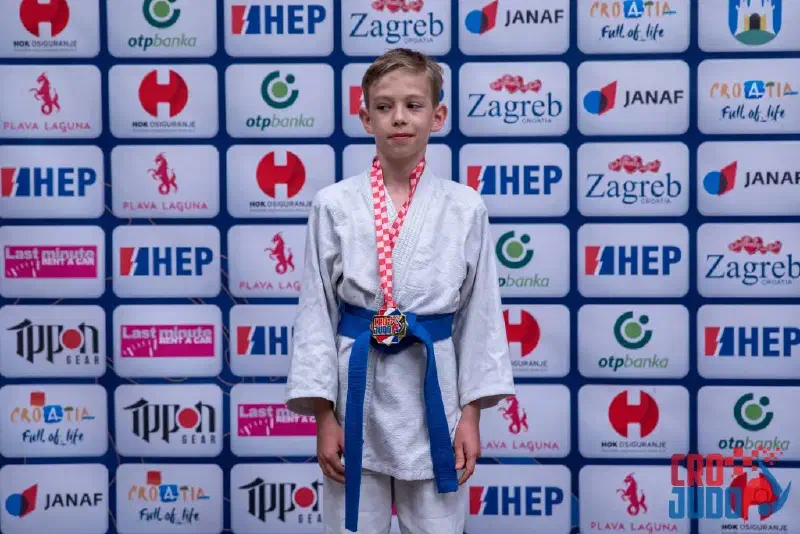 Ivano Šojat Slika Postolja